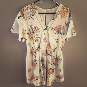 White and yellow flower dress L